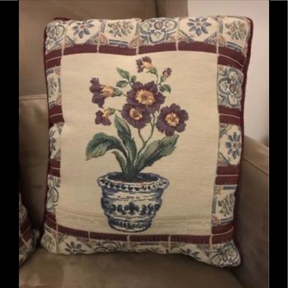 Flower pot cushions- two - Picture 2 of 4